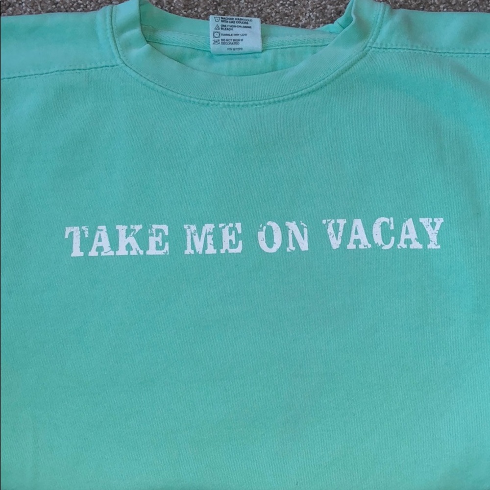 Never worn Comfort Colors sweatshirt.